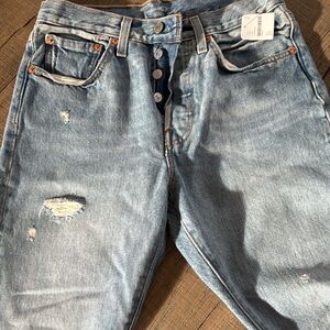 Levi’s 501 skinny ripped 27 x 28